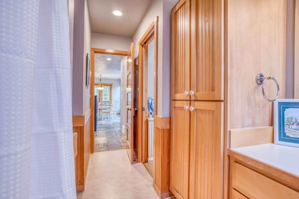 Photo of Bedroom in Kiwanda Shores