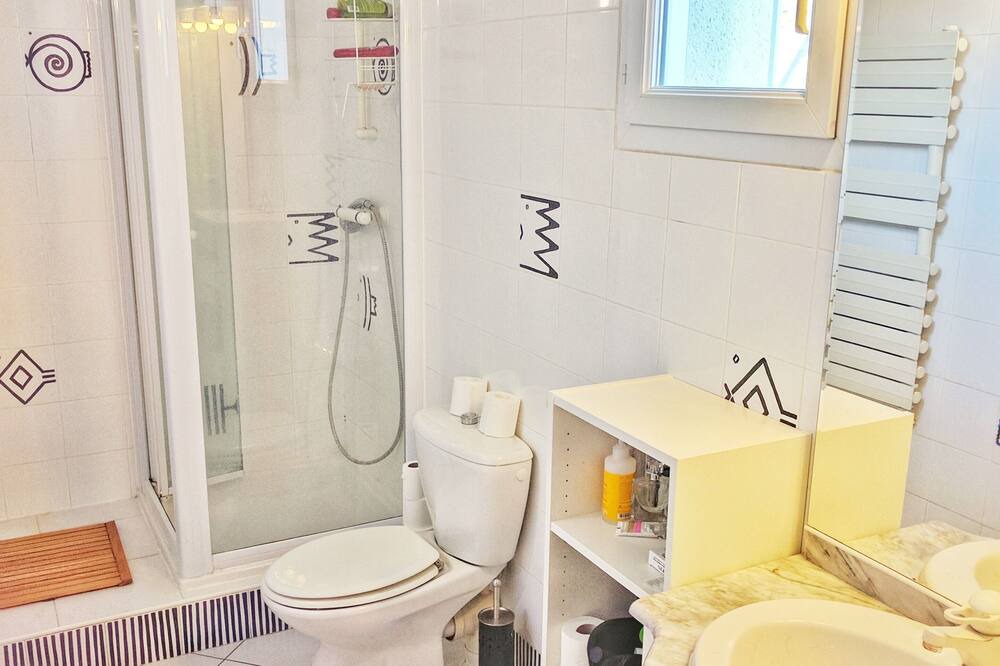 Photo of Bathroom in Saint-Bauzille-de-Montmel