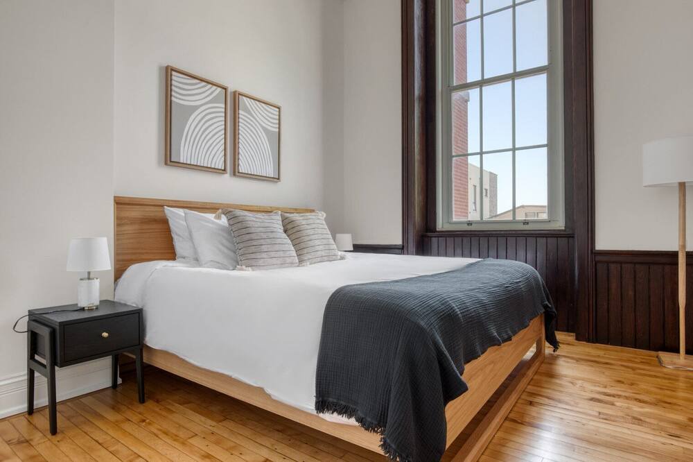 Photo of Bedroom in West Town