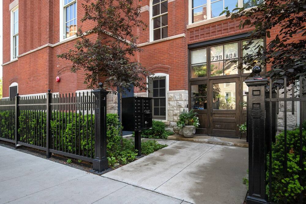 Photo of Outdoor in West Town