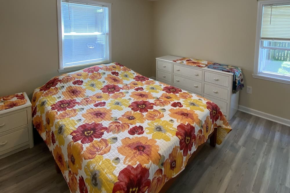 Photo of Bedroom in Madison
