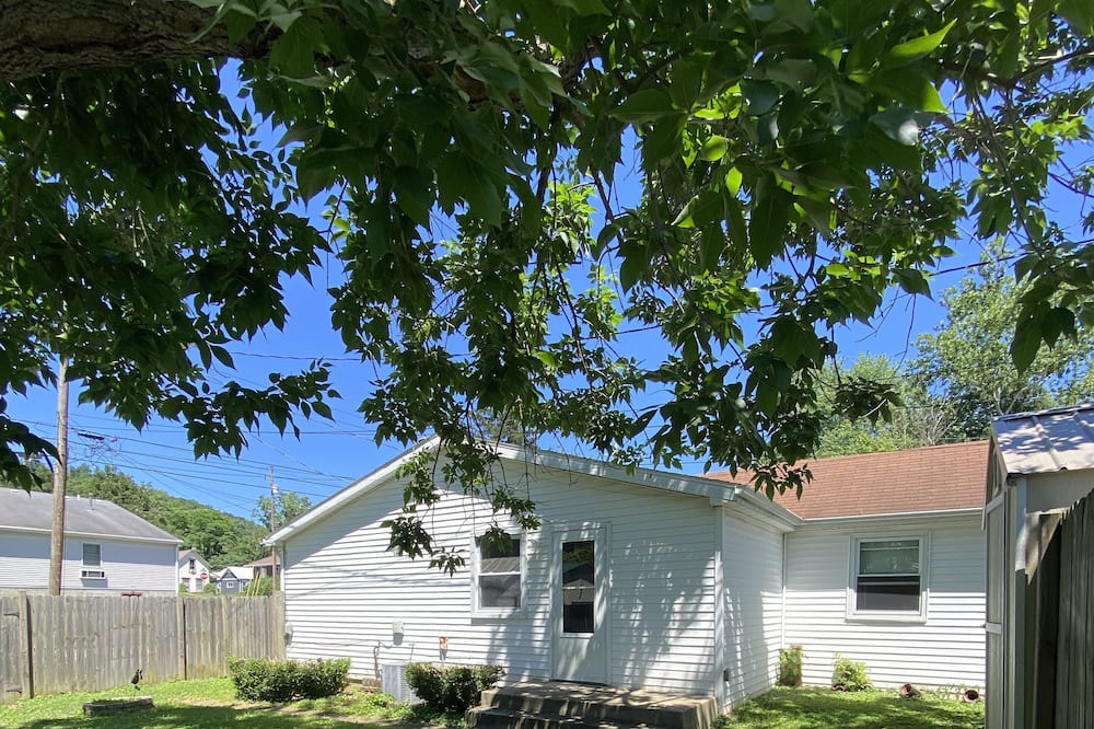 Photo of Outdoor in Madison