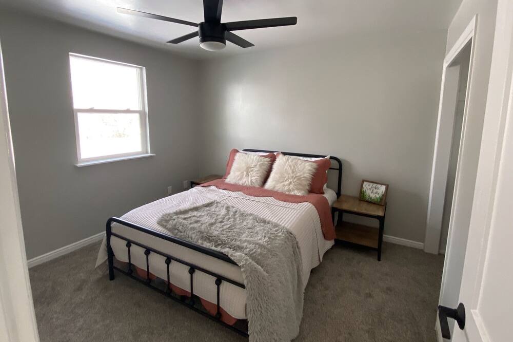 Photo of Bedroom in Ogden