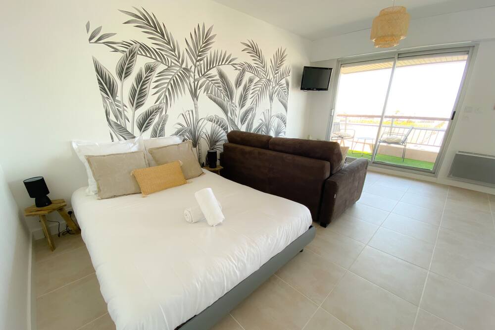 Photo of Others in Port