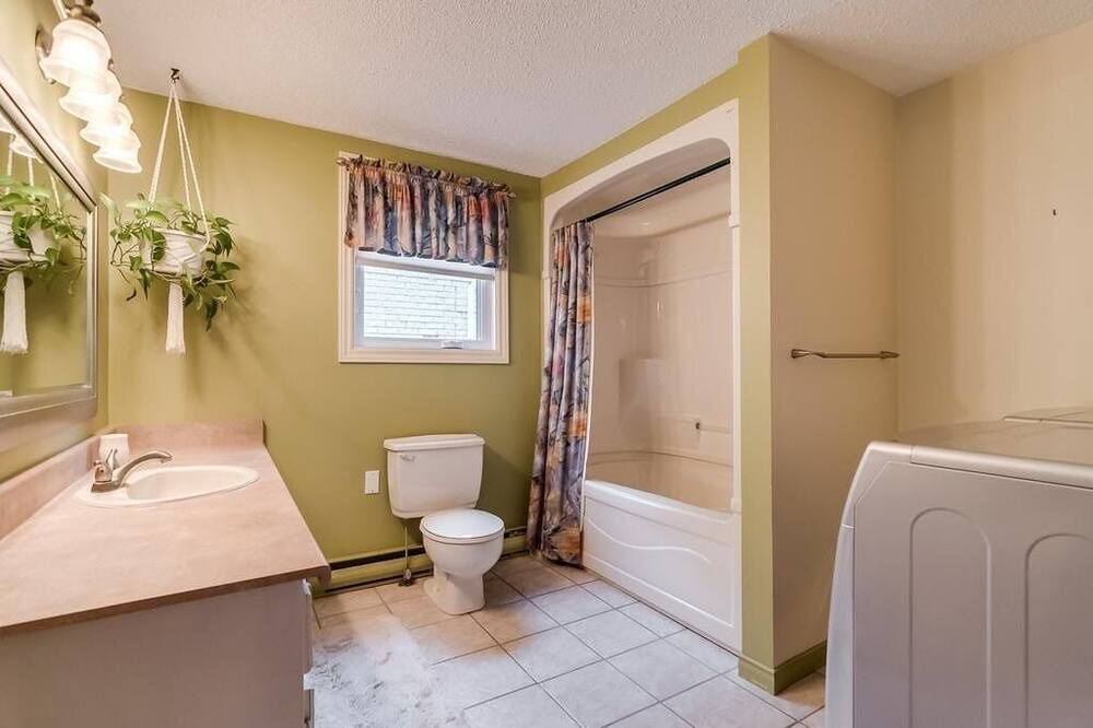 Photo of Bathroom in Val-des-Bois