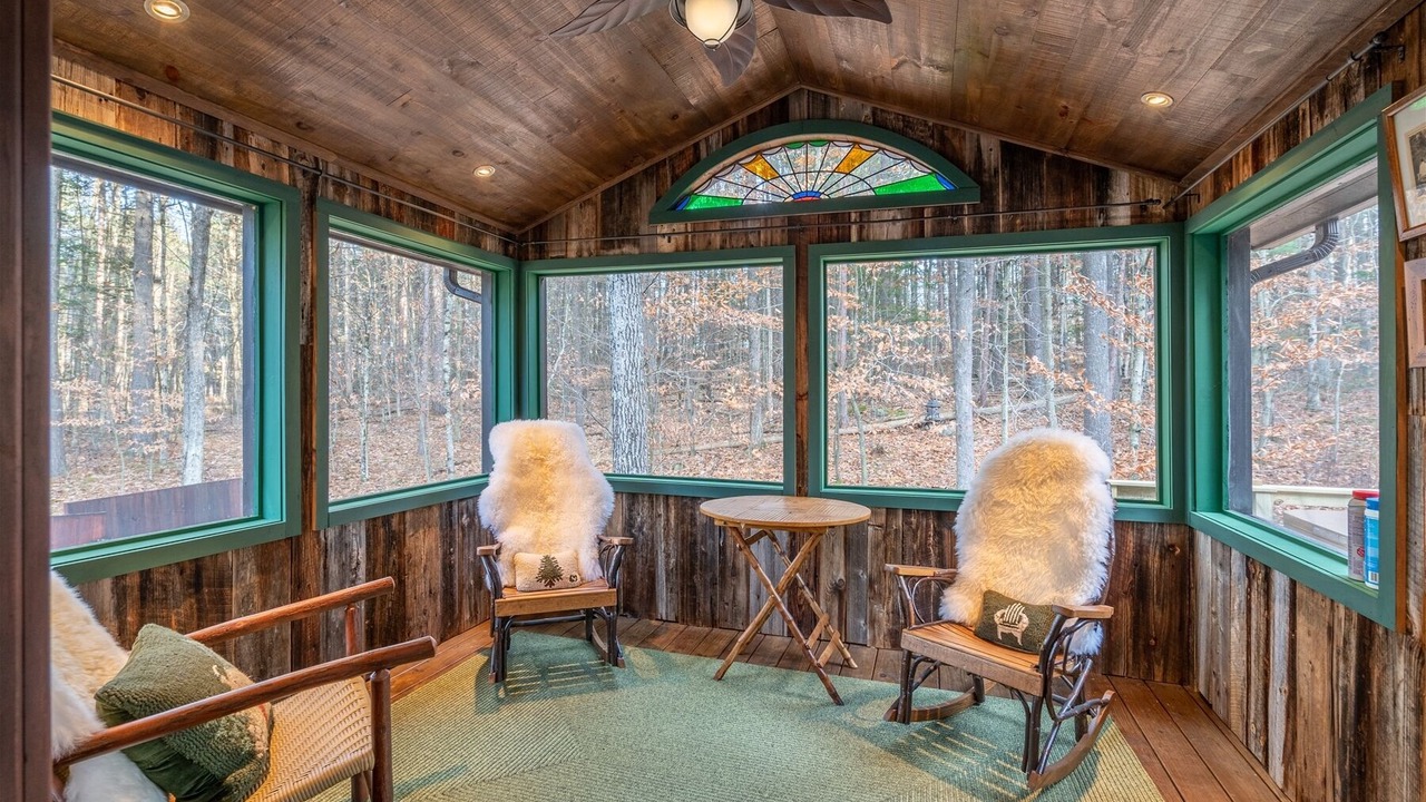 Photo of Others in Jay