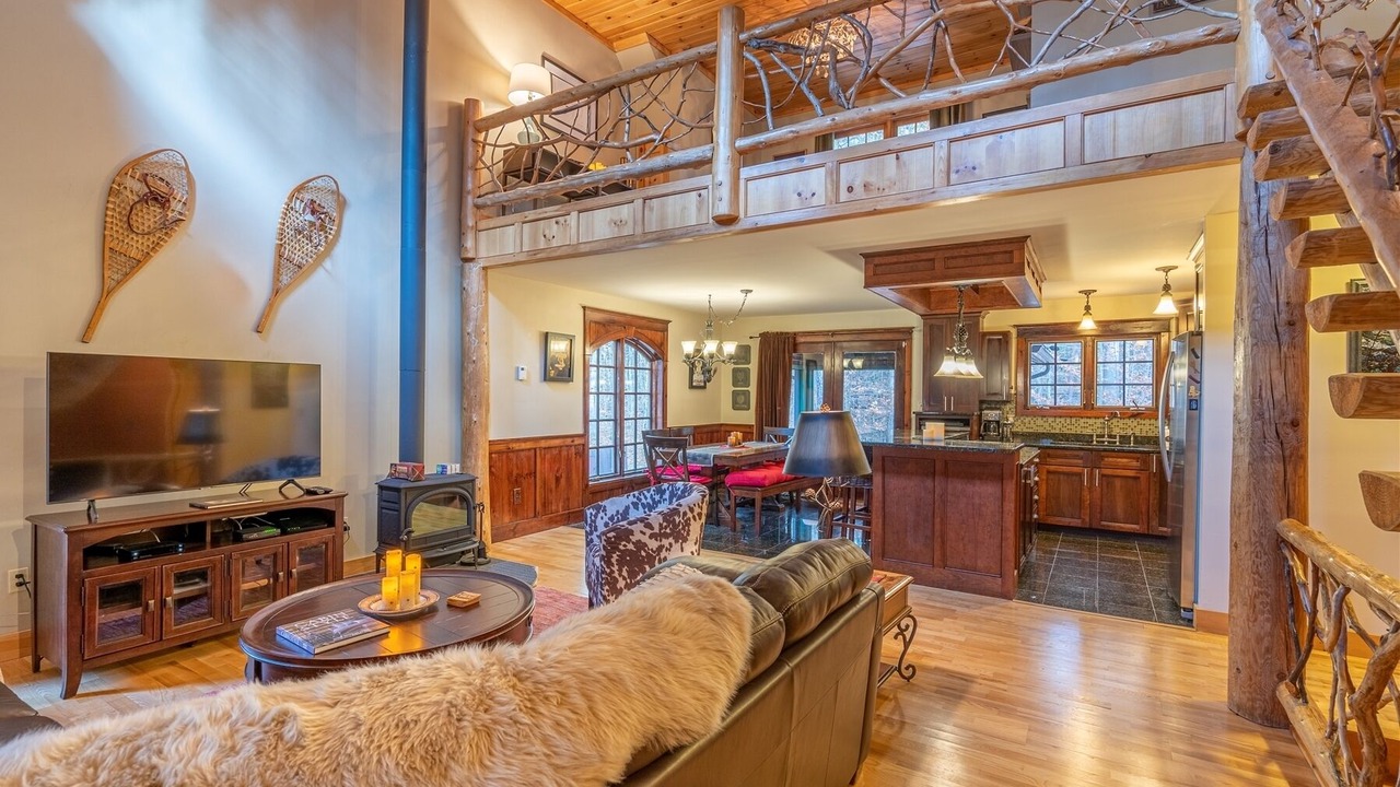 Photo of Others in Jay