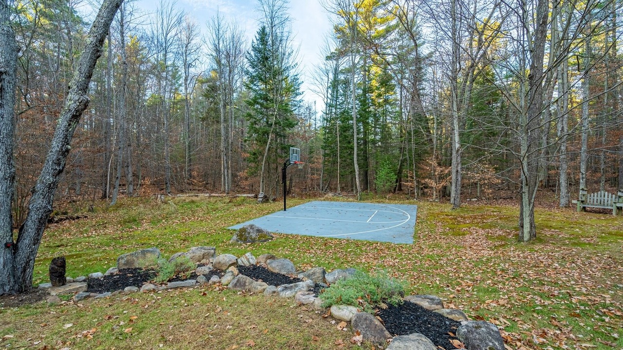 Photo of Others in Jay