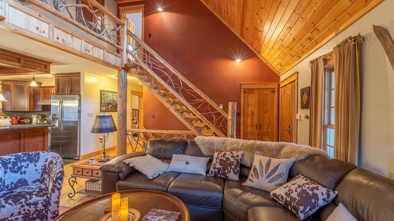 Photo of Others in Jay