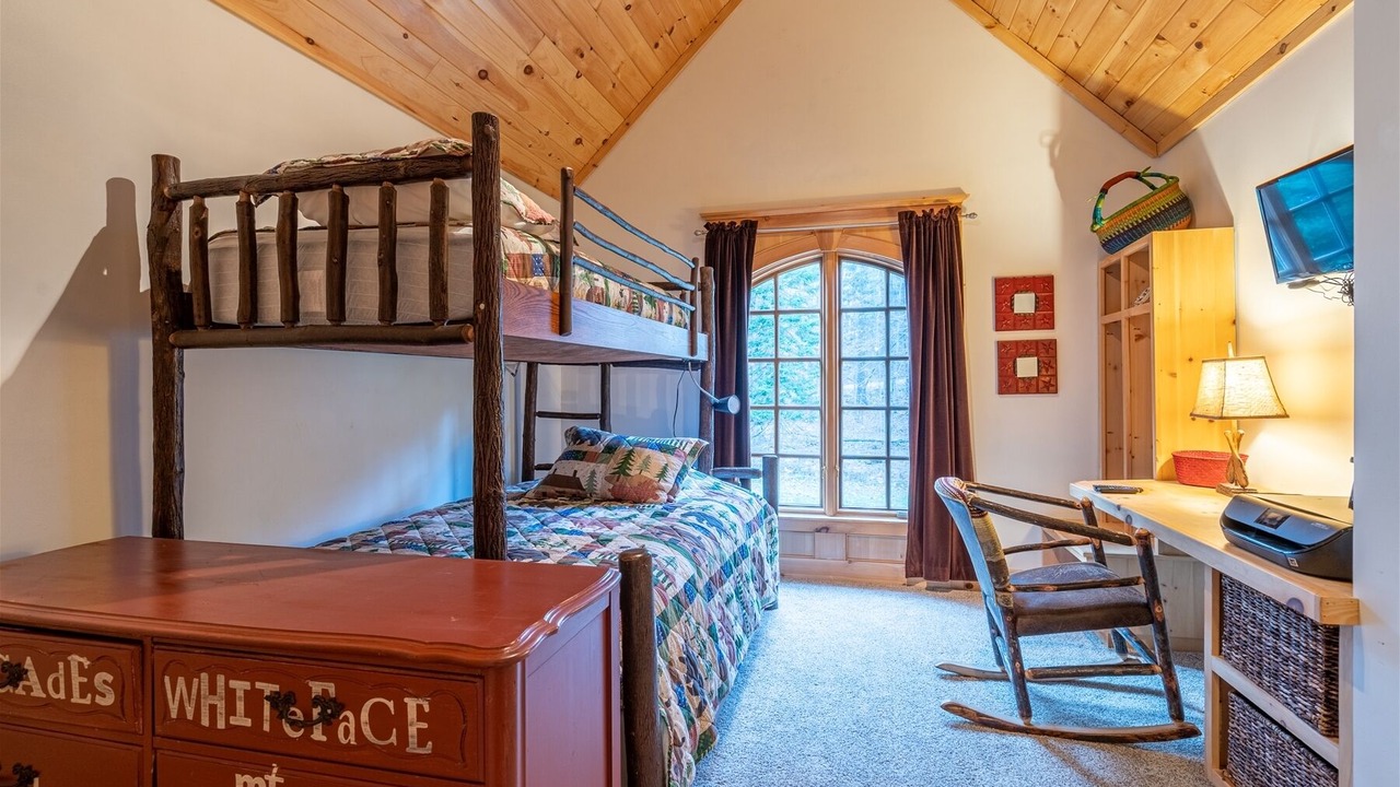 Photo of Others in Jay