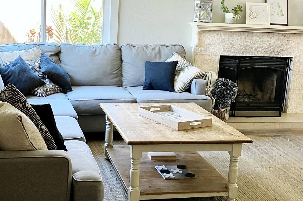Photo of Livingroom in Country Club