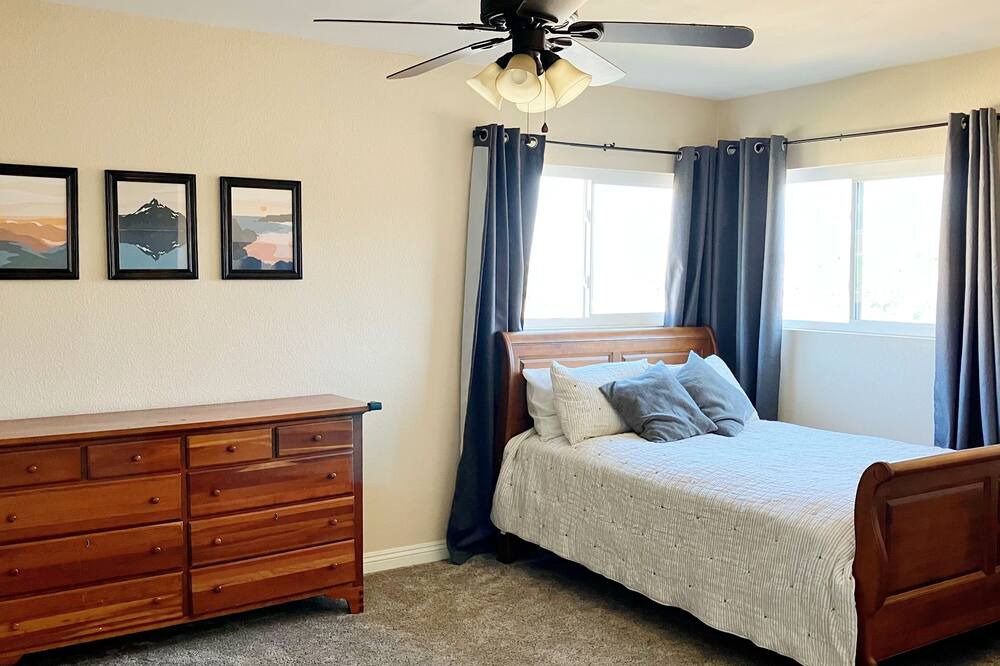 Photo of Bedroom in Country Club