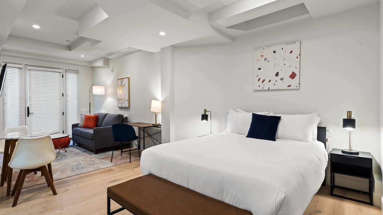 Photo of Others in Pacific Heights