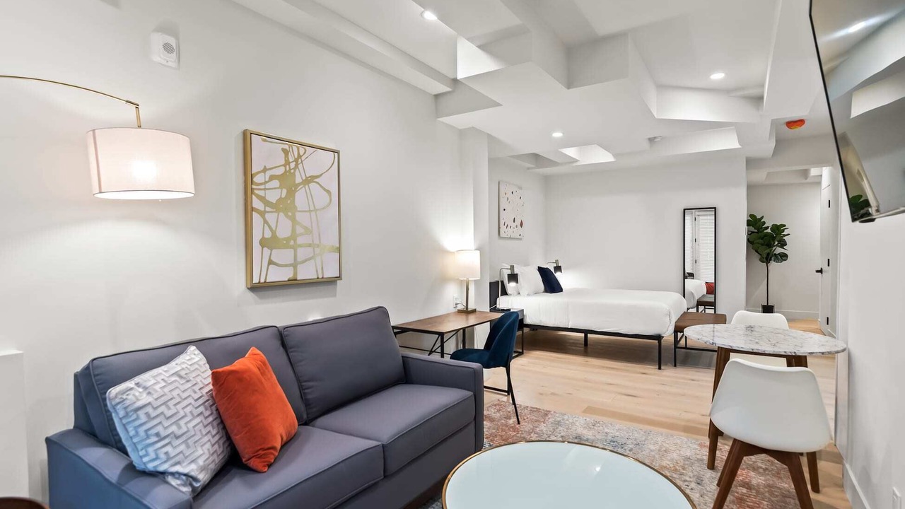 Photo of Others in Pacific Heights