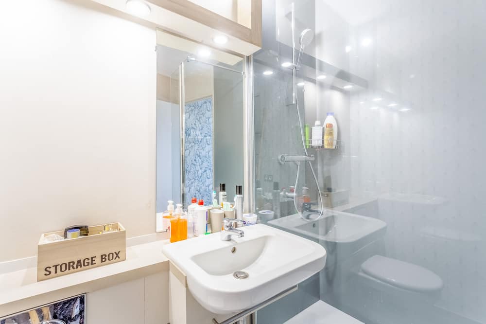 Photo of Bathroom in Bourg-l'Eveque