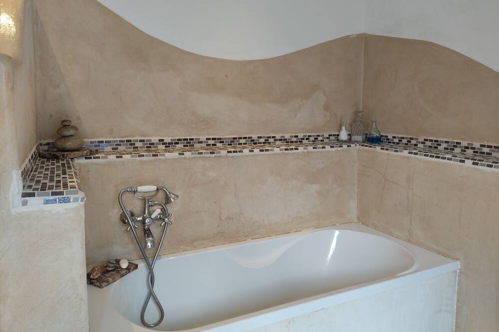 Photo of Bathroom in Moissac