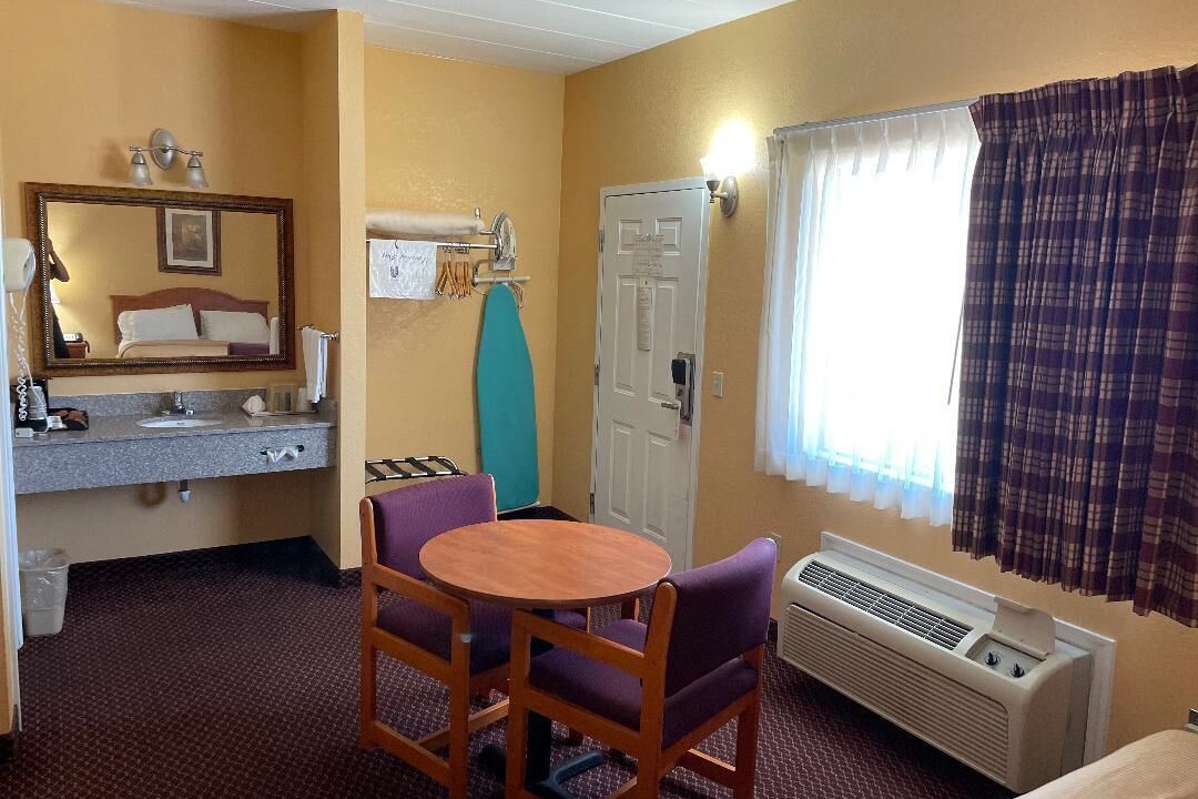 Photo of Bedroom in Lawrenceburg