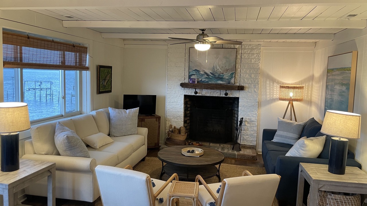 Photo of Livingroom in Dutton