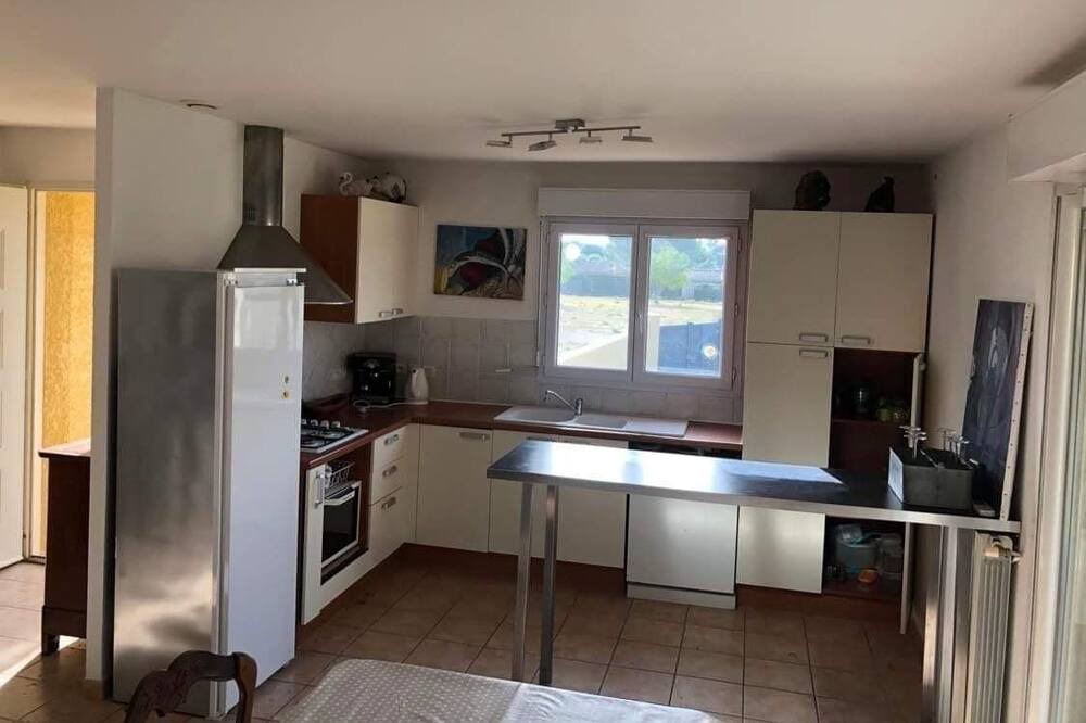 Photo of Kitchen in Montaren-et-Saint-Mediers