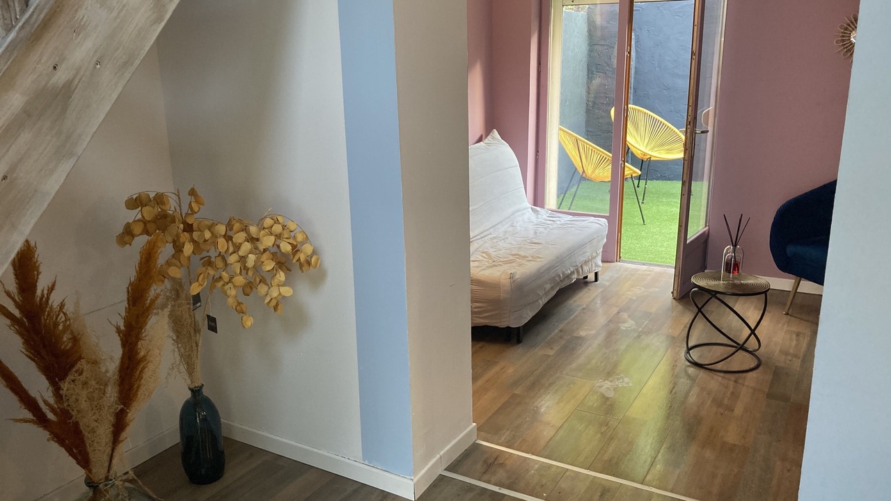 Photo of Others in La Comte