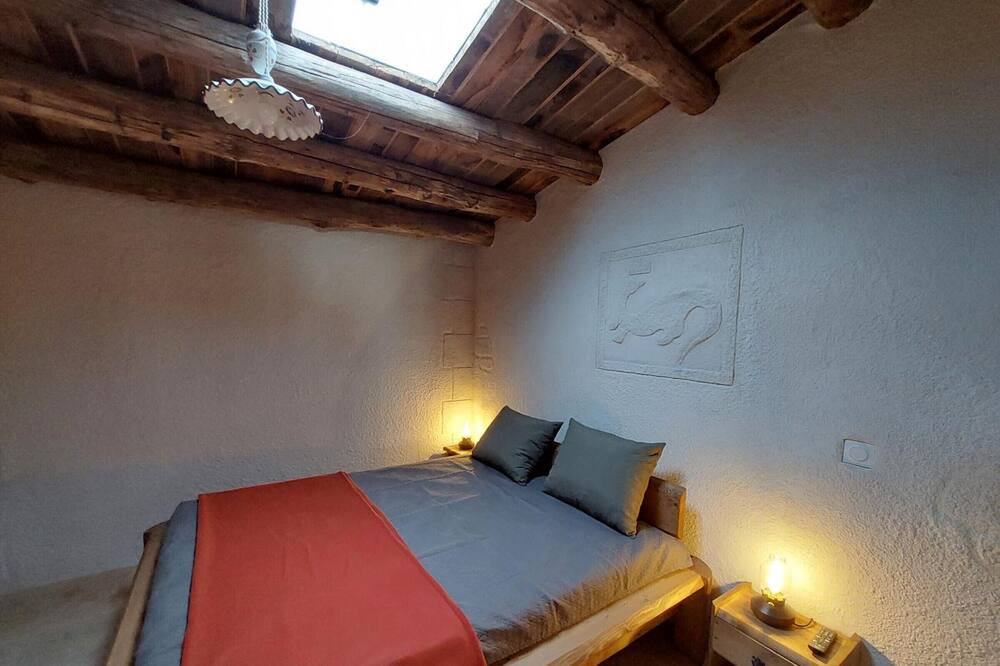 Photo of Bedroom in Crouy-sur-Cosson