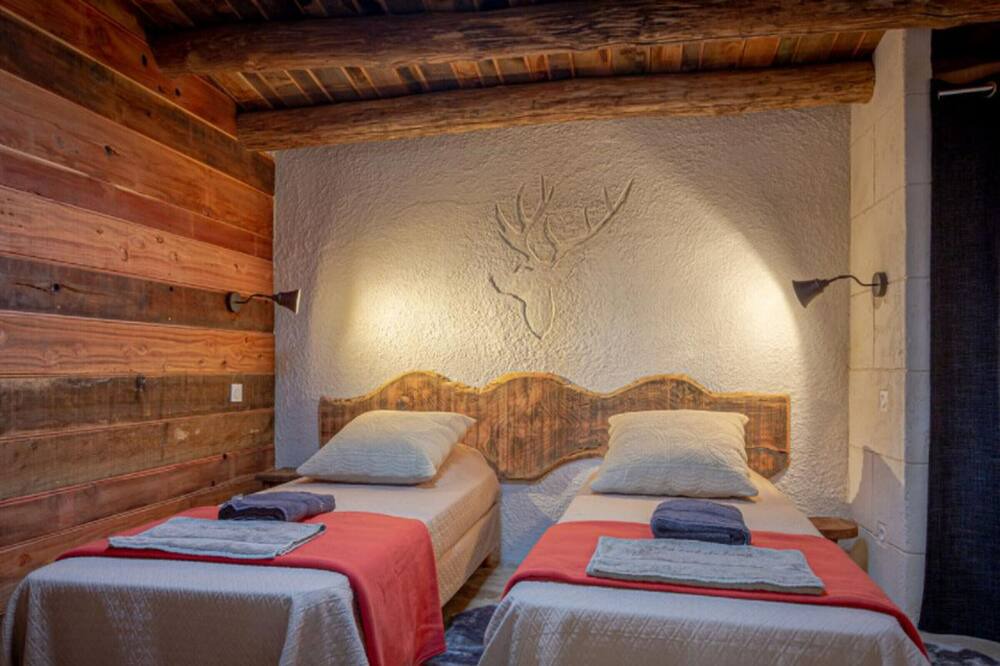 Photo of Bedroom in Crouy-sur-Cosson