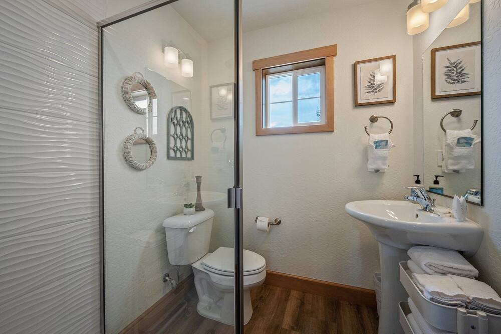 Photo of Bathroom in Dover Bay