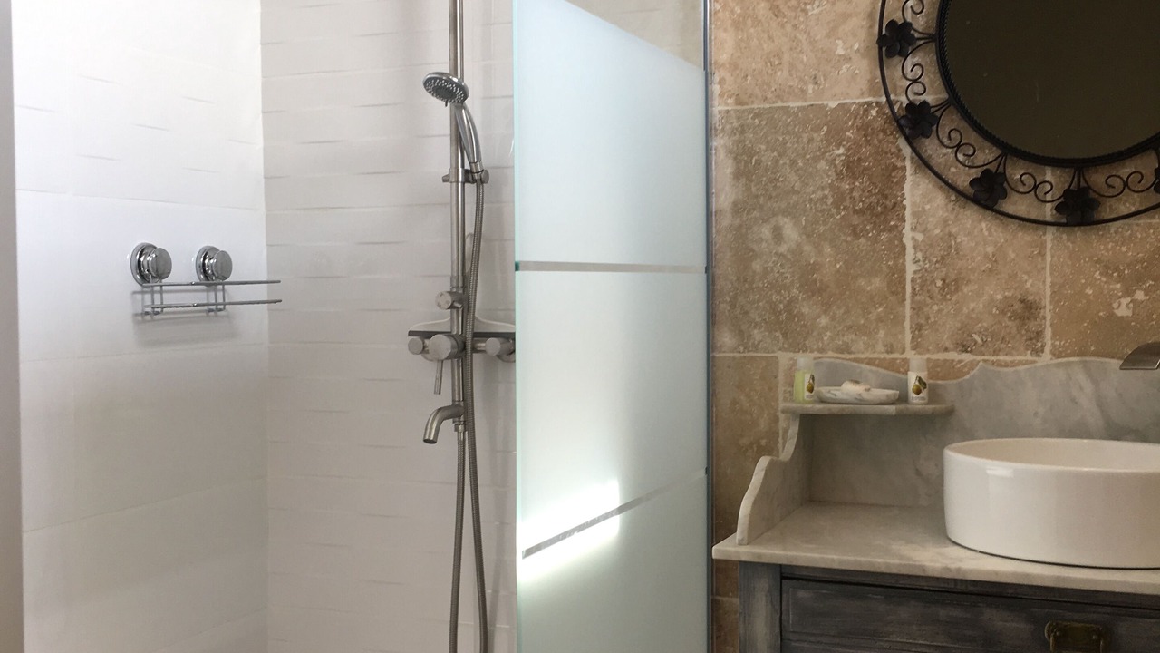 Photo of Bathroom in Fronton