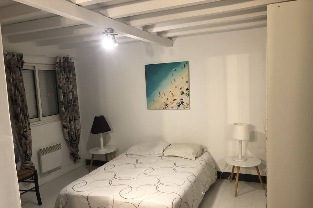 Photo of Bedroom in Saint-Jean-de-Luz