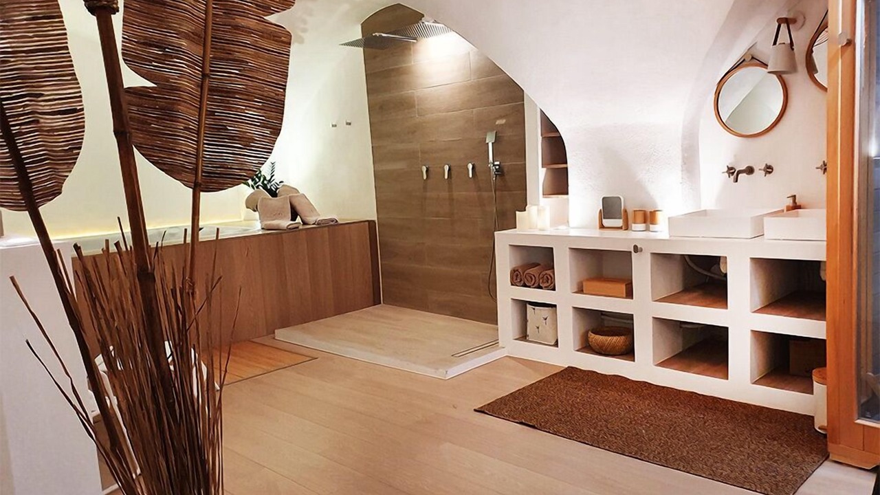 Photo of Others in Nimes City Centre