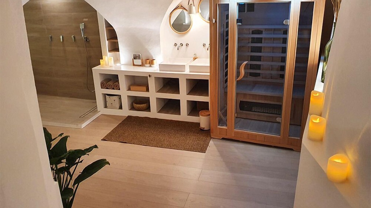 Photo of Others in Nimes City Centre