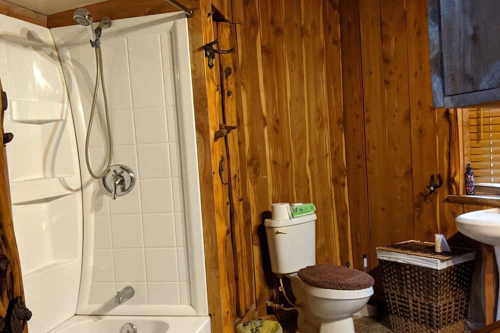 Photo of Bathroom in Compton