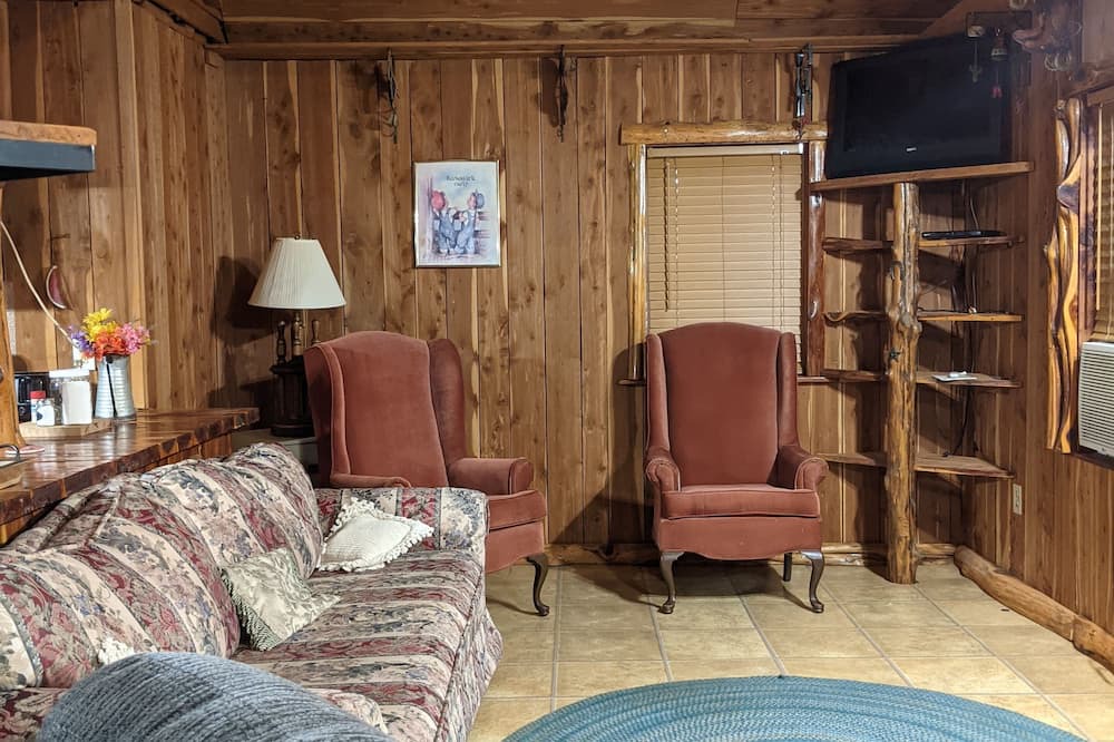 Photo of Livingroom in Compton