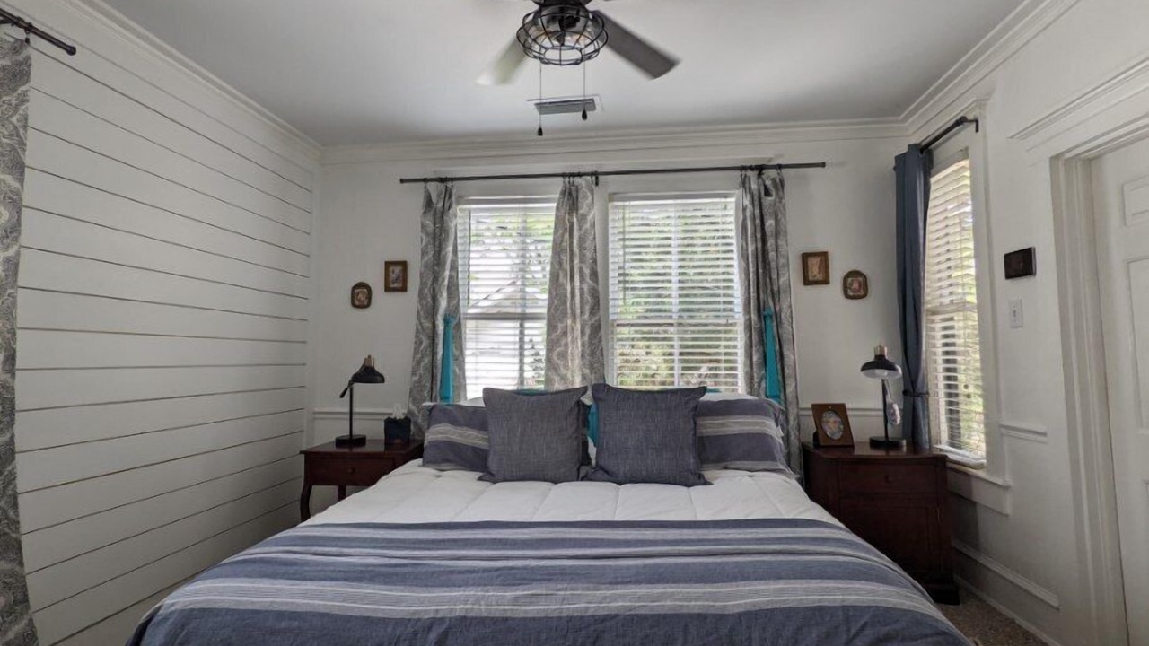 Photo of Bedroom in Downtown Historic District