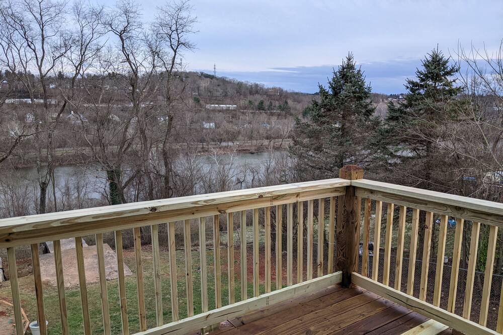 Photo of Patio Balcony in Fairlawn
