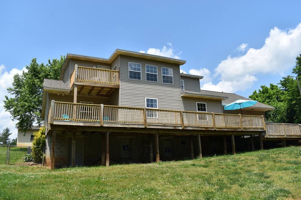 Photo of Outdoor in Fairlawn