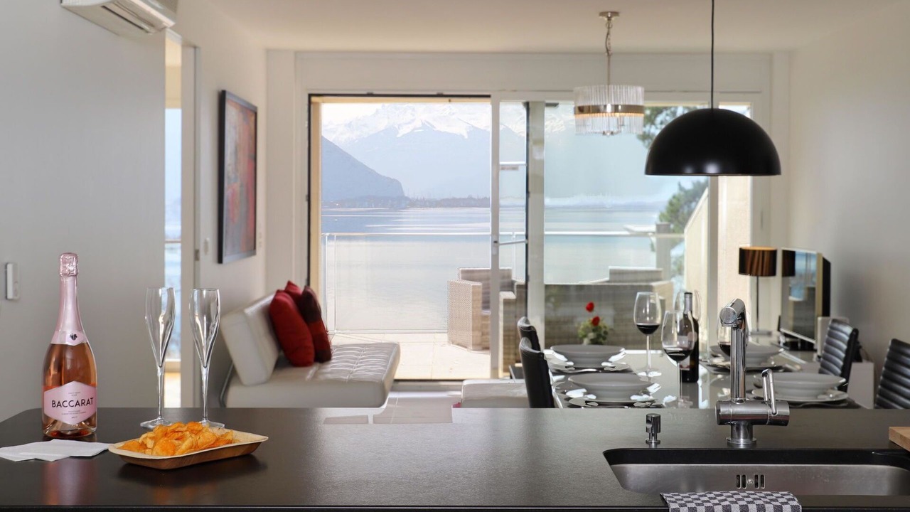 Photo of Others in Montreux