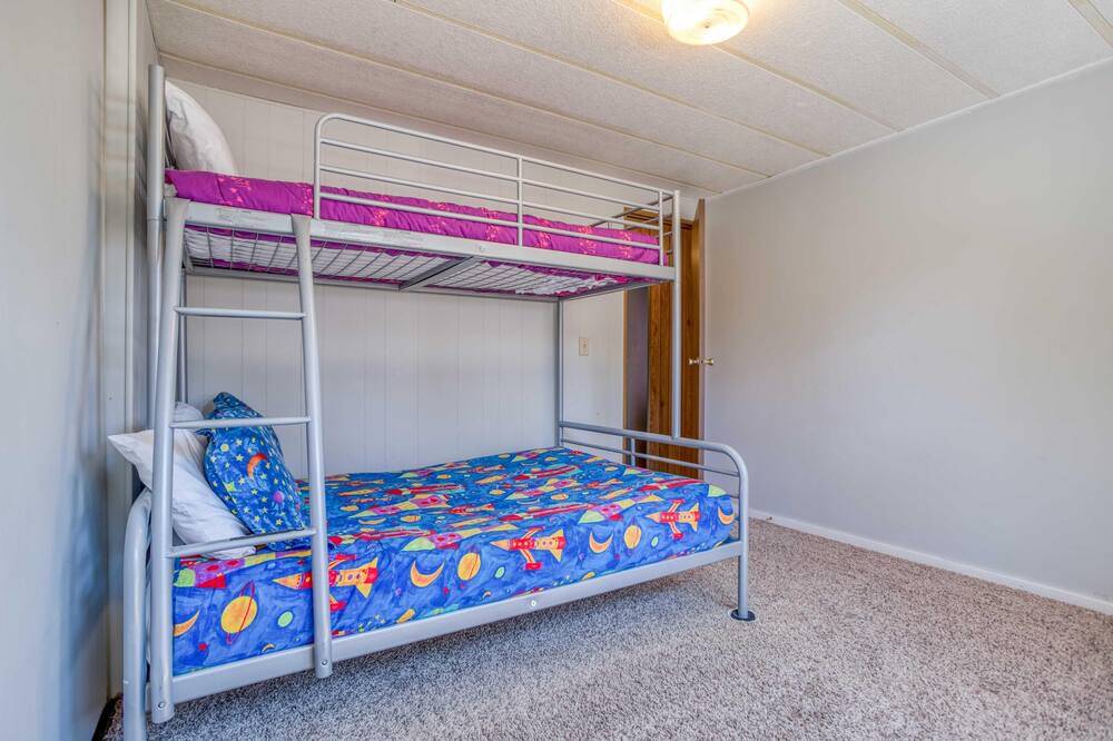 Photo of Bedroom in Three Rivers