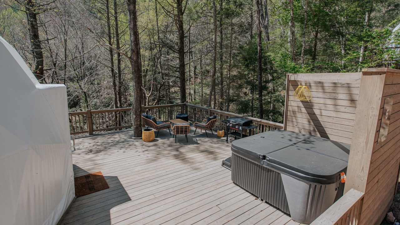 Photo of Outdoor in Cherry Log