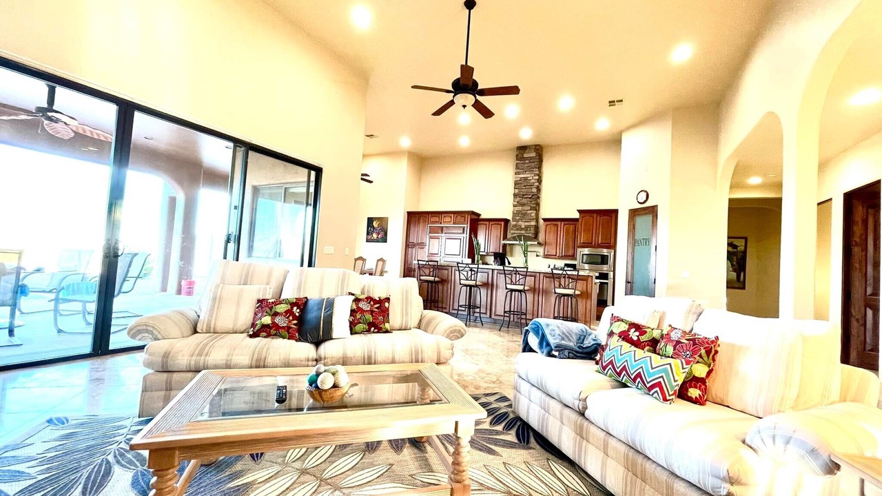 Photo of Livingroom in Rio Verde Foothills