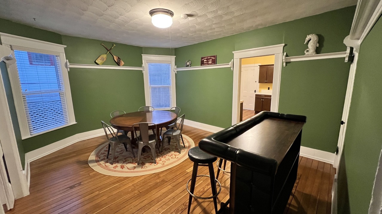 Photo of Others in North Admiral