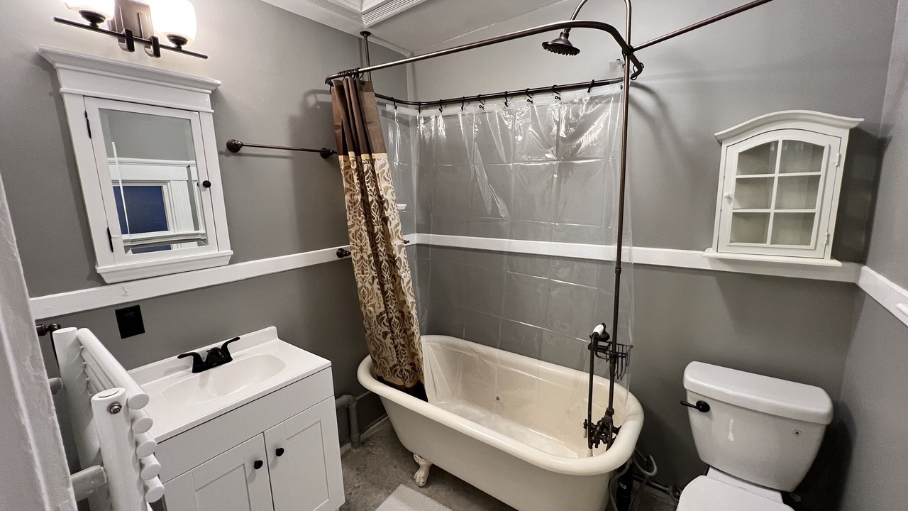 Photo of Others in North Admiral