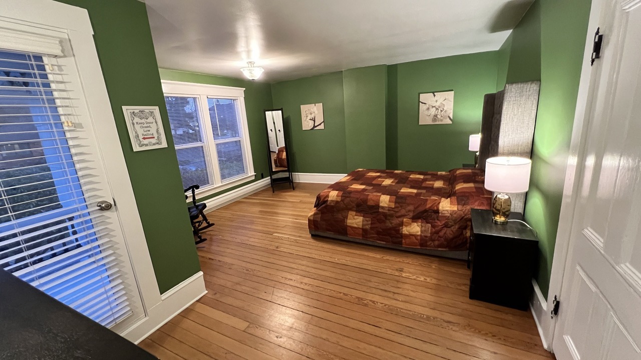 Photo of Others in North Admiral