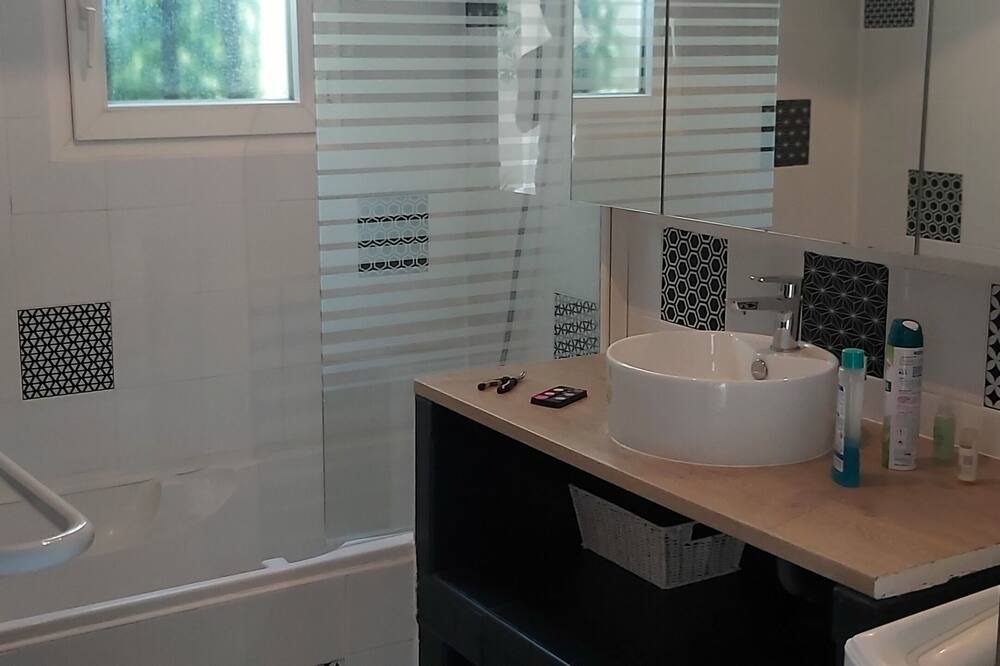 Photo of Bathroom in Montferrier-sur-Lez