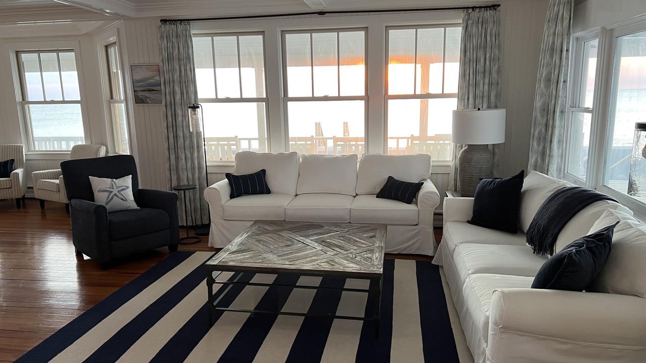 Photo of Livingroom in Minot