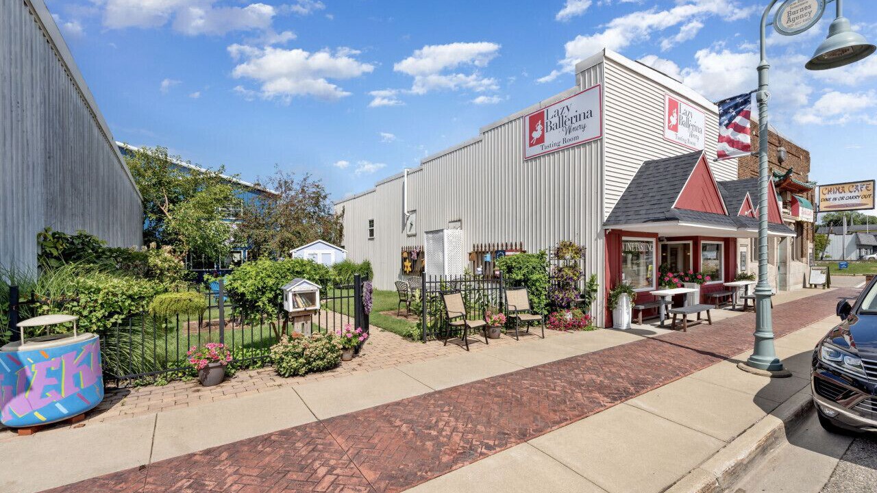 Photo of Outdoor in Bridgman