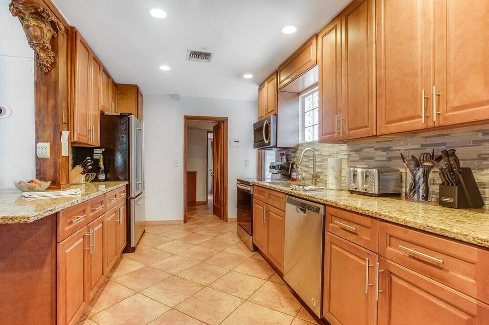 Photo of Kitchen in Hendricks and Venice Isles