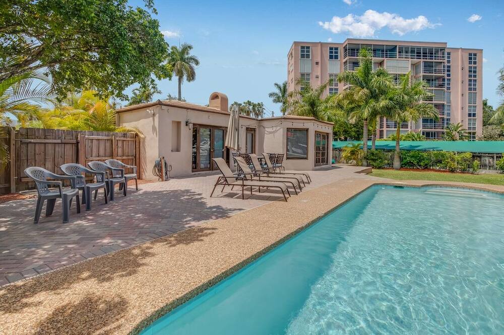 Photo of Outdoor in Hendricks and Venice Isles