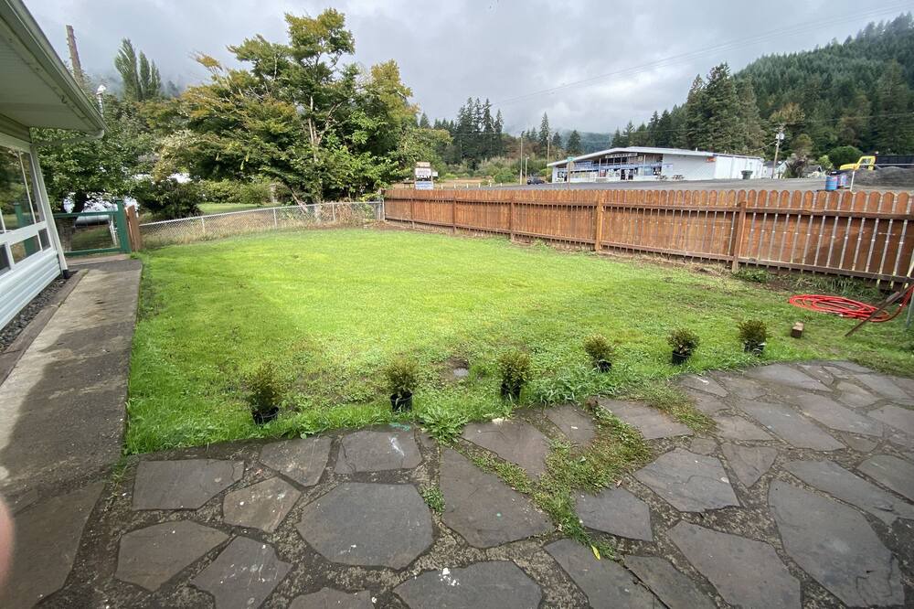 Photo of Others in Scottsburg