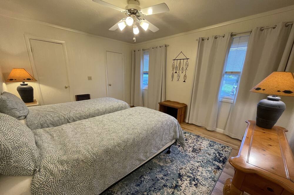 Photo of Others in Scottsburg